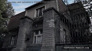 Дикий групповой секс стариков и молодых давалок